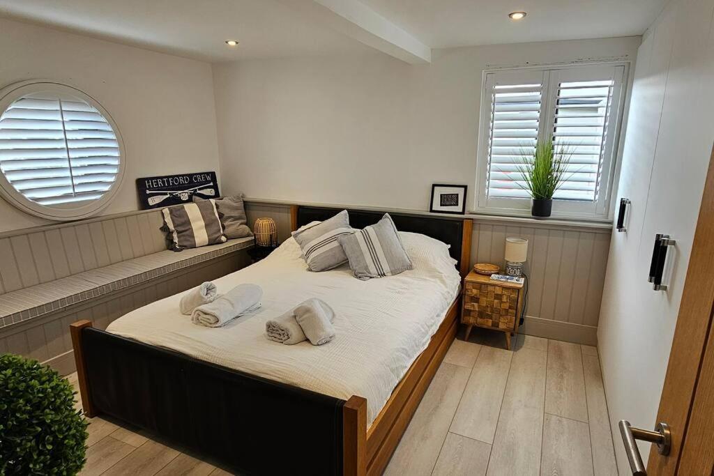 Humberston Boathouse Lodge & Hot Tub - Cleethorpes Beach Cabin Chalet Bagian luar foto
